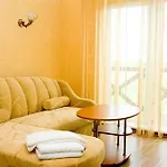 Sraige Aparthotel 3*